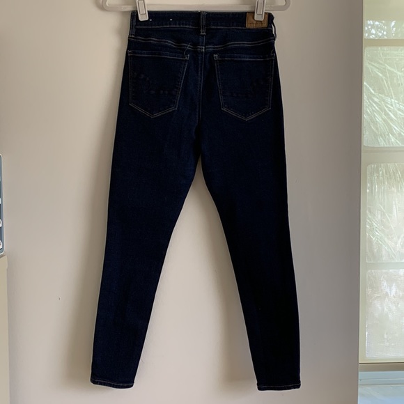 Brand new - no tag- AE size 6 short jeans super stretch - Picture 3 of 6